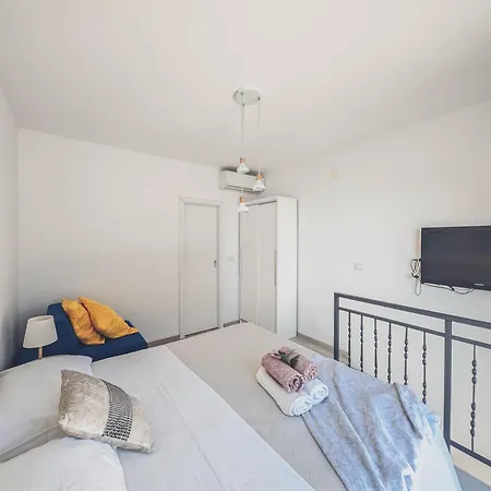 Maestral Appartamento Trpanj