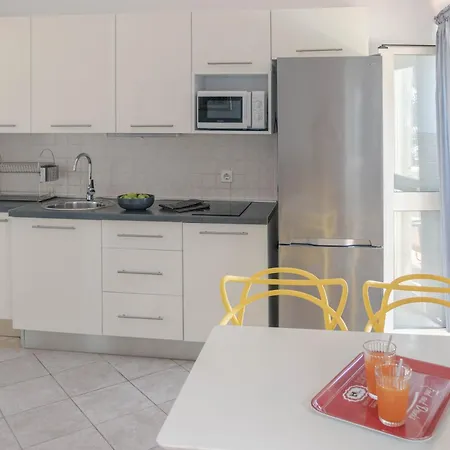 アパート Maestral *